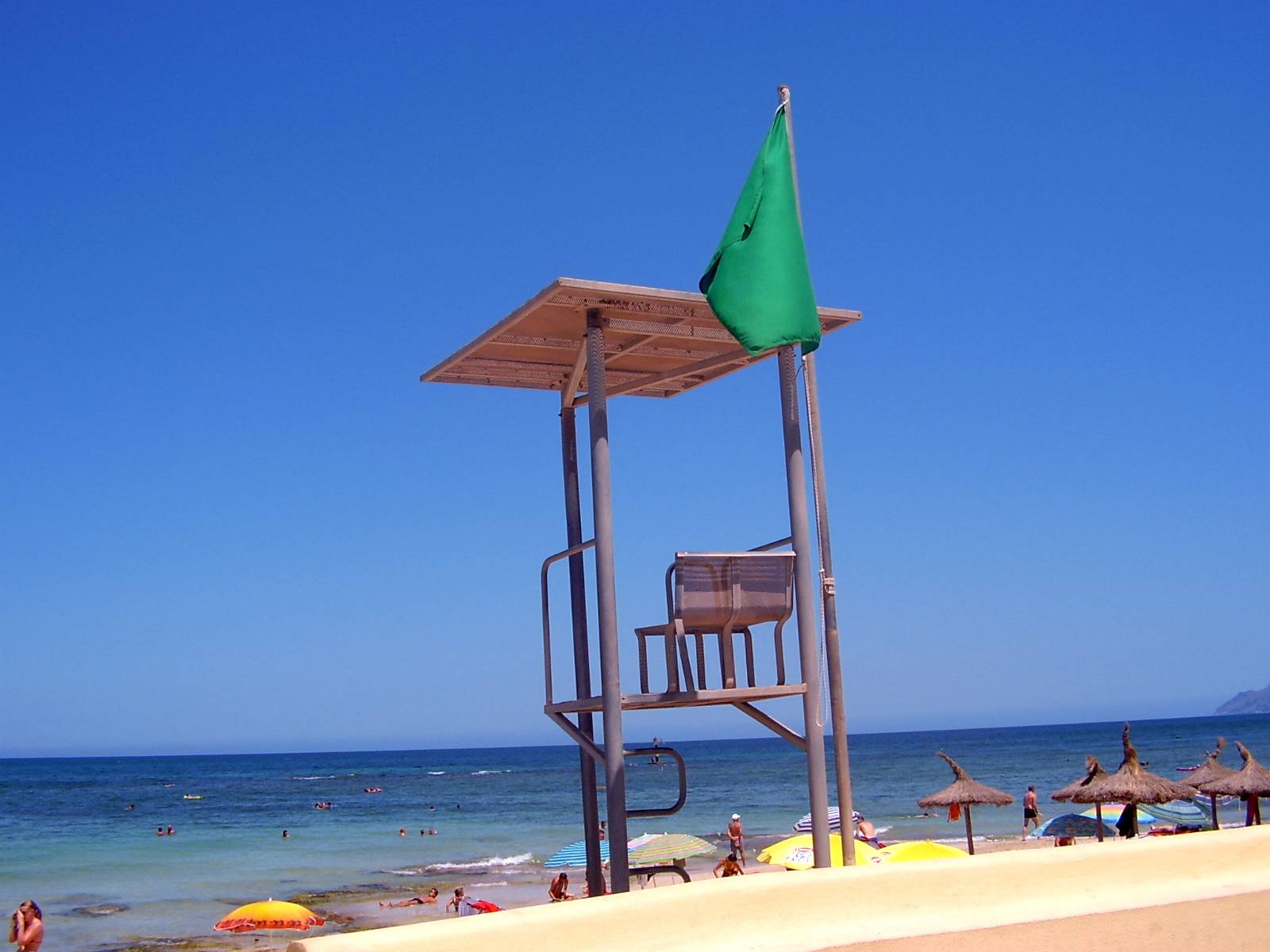 Tour de sauvetage sur la plage